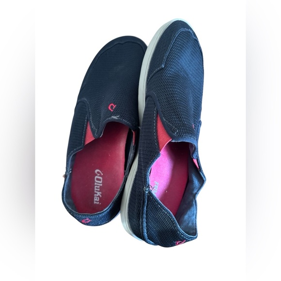 OluKai NOHEA Mesh Slip On (MEN)- Carbon/Deep Red - Size 9 - Picture 8 of 10